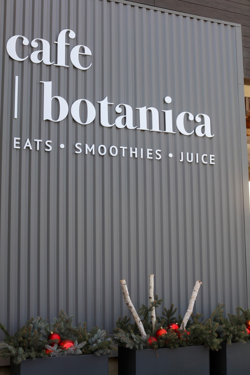 Cafe Botanica I eats . smoothies . juice . coffee . tea | restaurant | 7811 Pioneers Blvd, Lincoln, NE 68506, USA | 4024170788 OR +1 402-417-0788