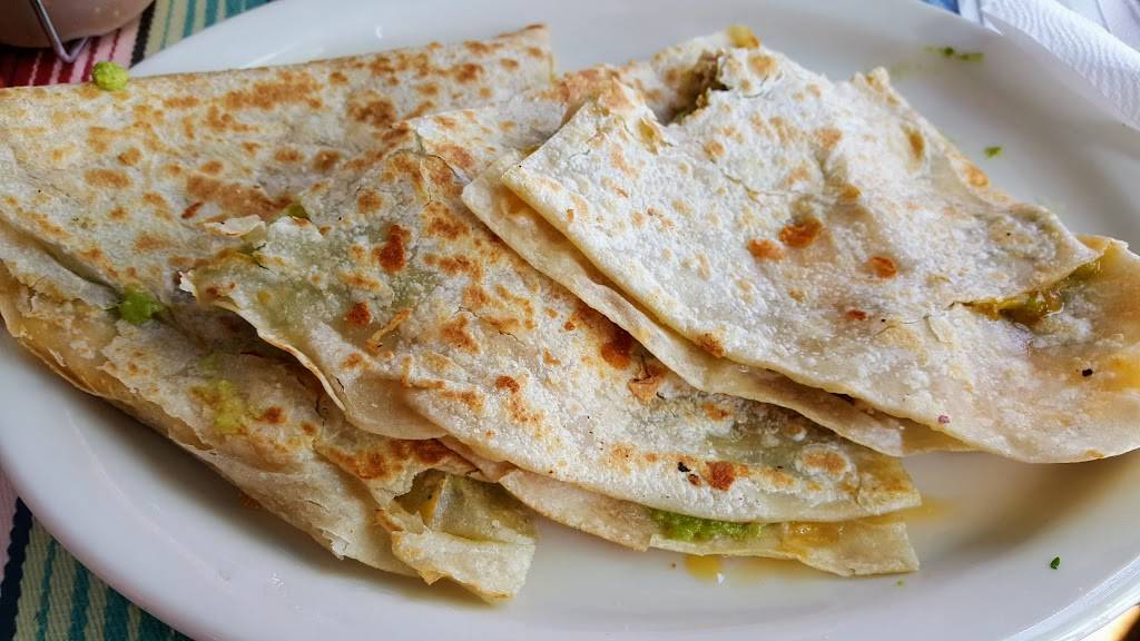 El Rancho | restaurant | 8001 Mission Gorge Rd, Santee, CA 92071, USA | 6193122800 OR +1 619-312-2800