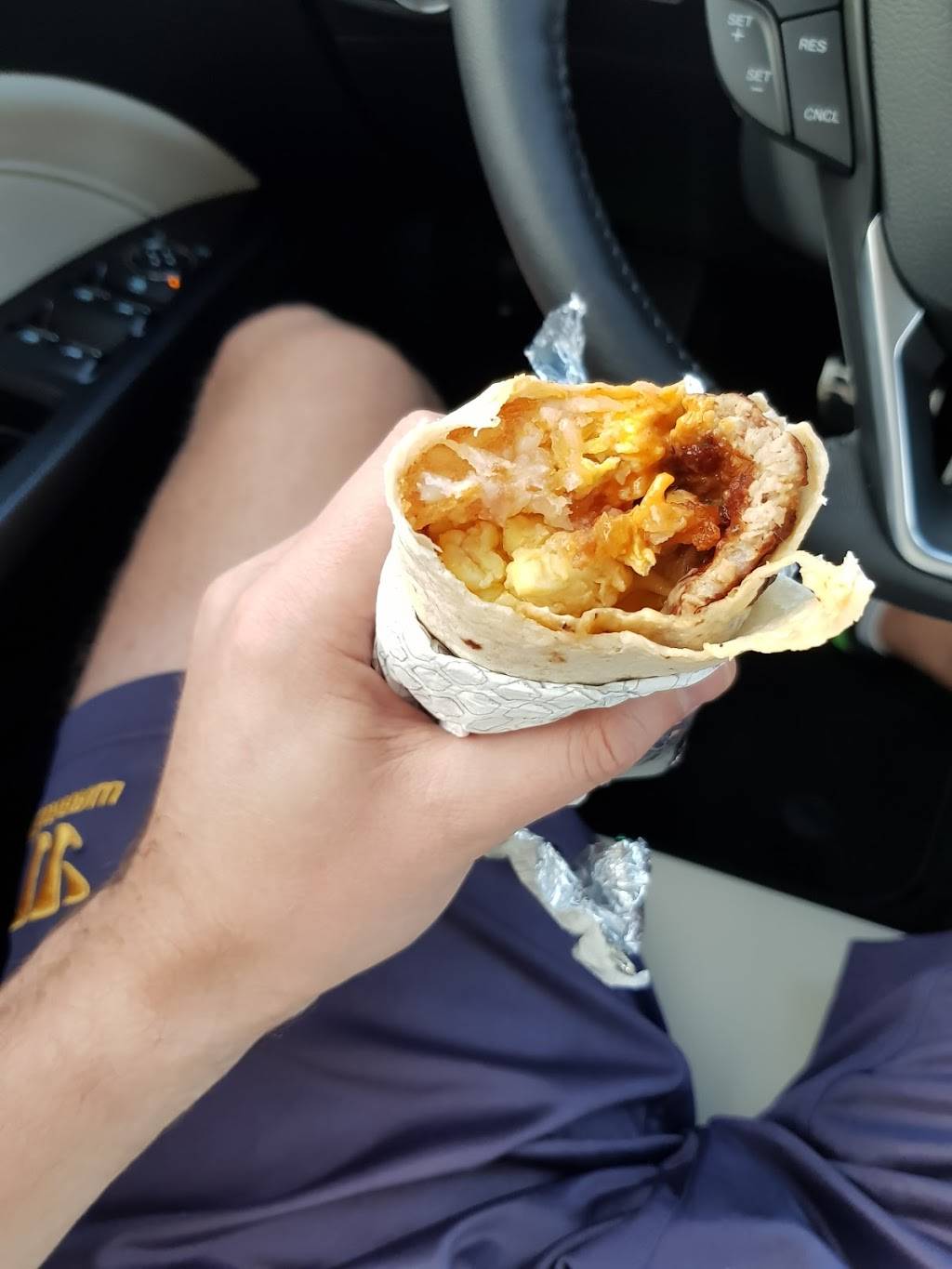 Jack in the Box | restaurant | 739 N Sam Houston Pkwy E, Houston, TX 77060, USA | 2814058140 OR +1 281-405-8140