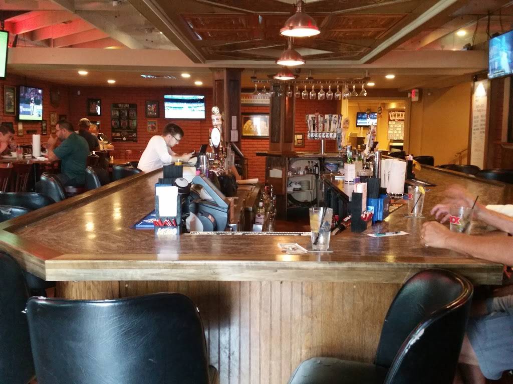 Barry Dyngles Pub | restaurant | 1601 S Raccoon Rd, Youngstown, OH 44515, USA | 3302594788 OR +1 330-259-4788