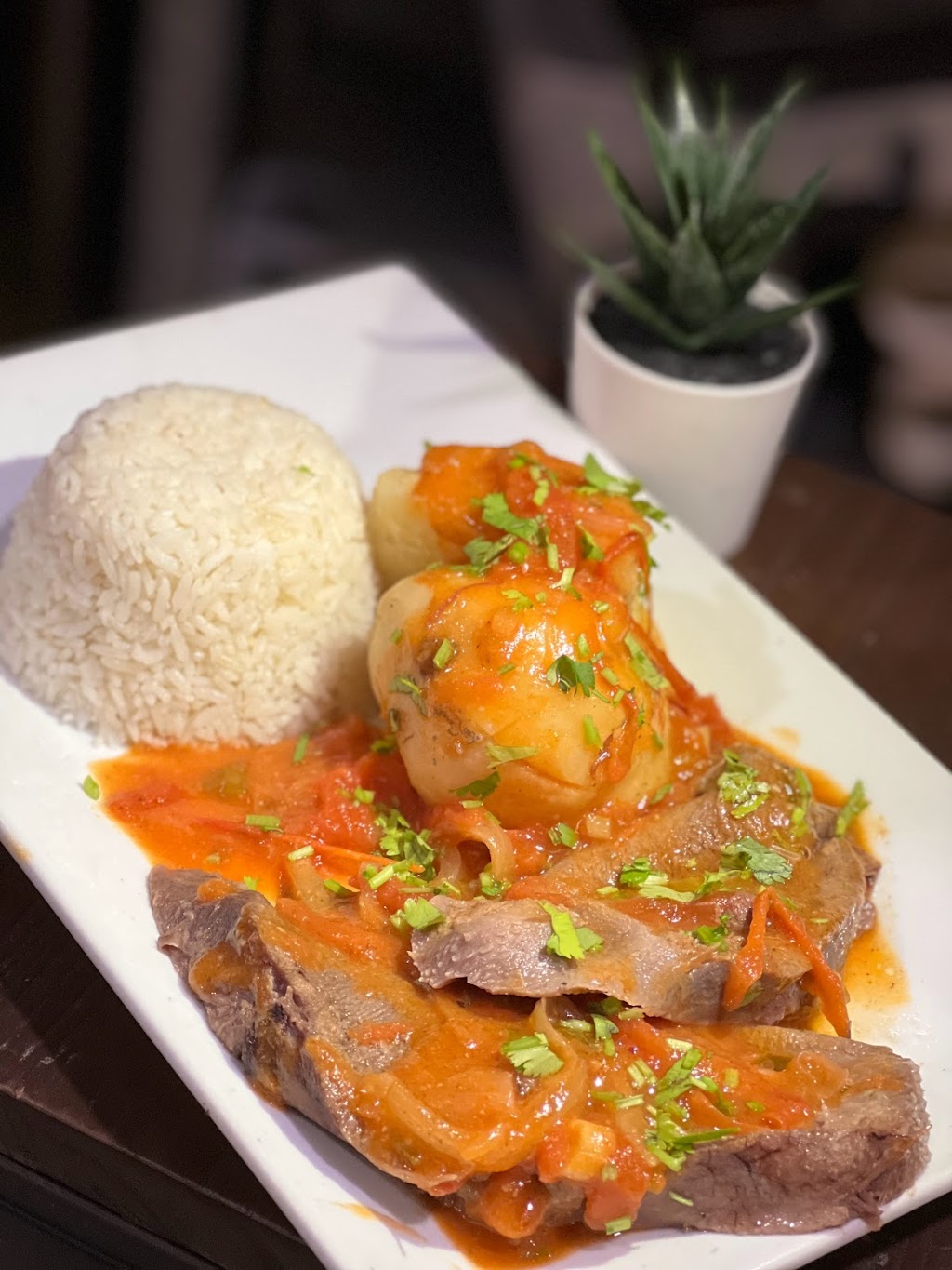 Colombian Delicacies | restaurant | 5537 Sheldon Rd, 33615 Ste. C, Tampa, FL 33615, USA | 8132526219 OR +1 813-252-6219