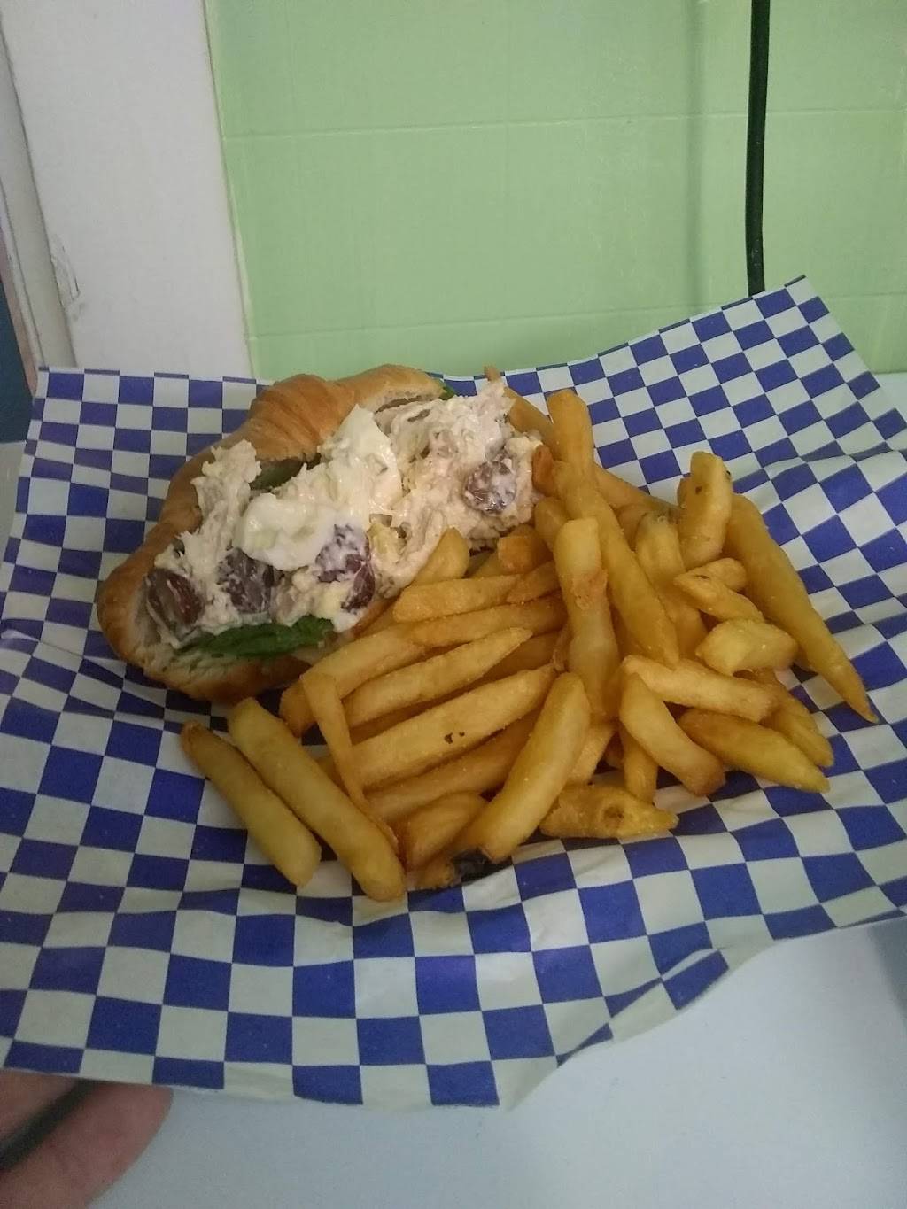 Bob’s Café | restaurant | 4001 B HWY 43 N, Ethridge, TN 38456, USA | 9318294079 OR +1 931-829-4079