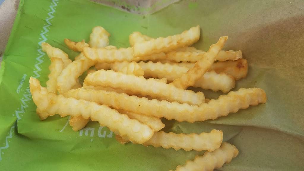 Del Taco | restaurant | 50680 Gratiot Ave, New Baltimore, MI 48051, USA | 5866481636 OR +1 586-648-1636