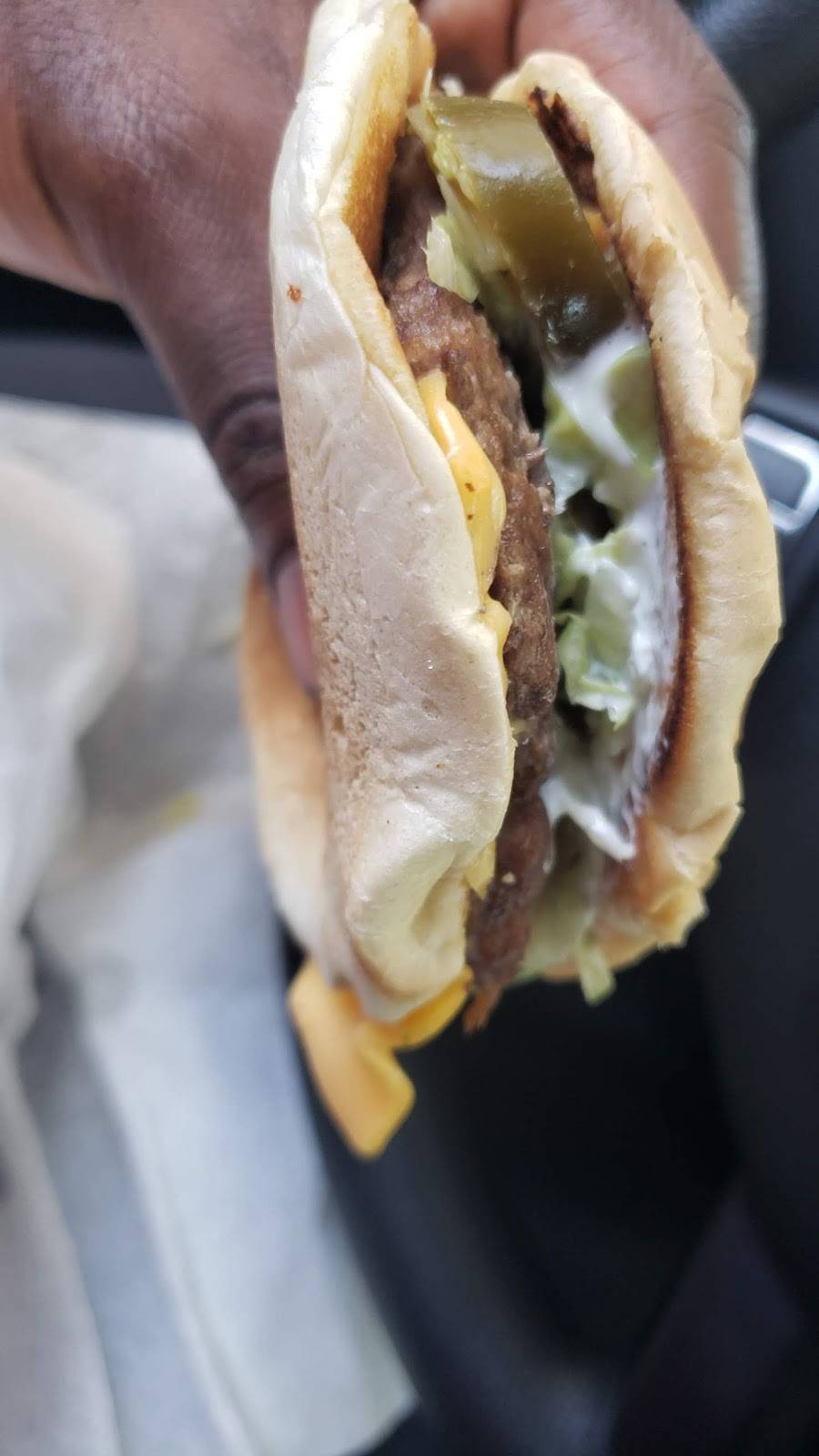 Classic 50S Drive-In | restaurant | 1521 W Lindsey St, Norman, OK 73069, USA | 4053212271 OR +1 405-321-2271