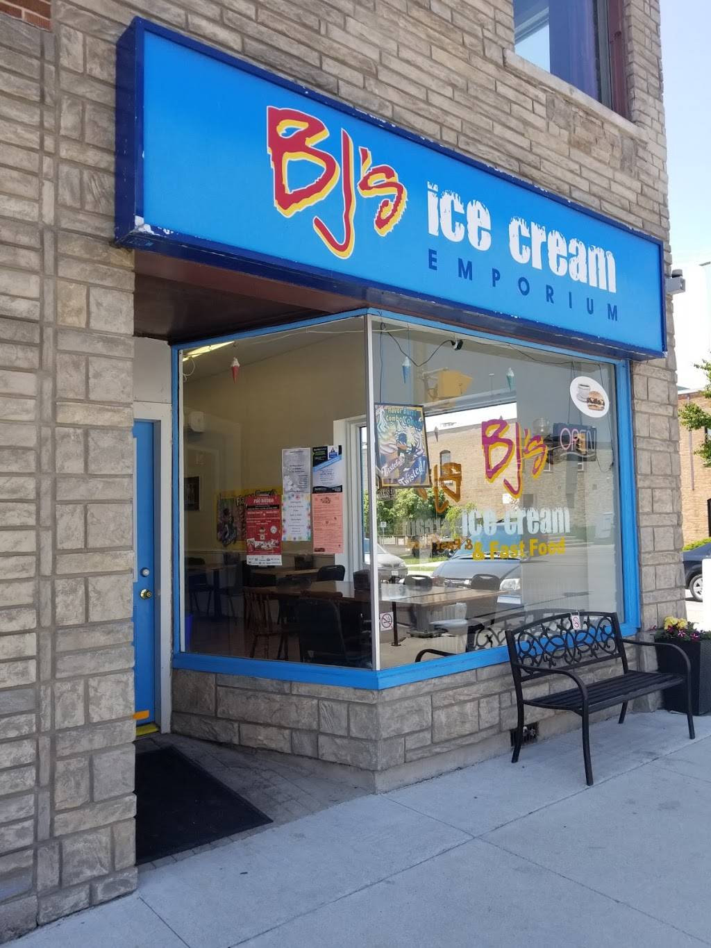 BJs Dairy Bar & Eatery | restaurant | 24 Ontario Rd, Mitchell, ON N0K 1N0, Canada | 5193484440 OR +1 519-348-4440