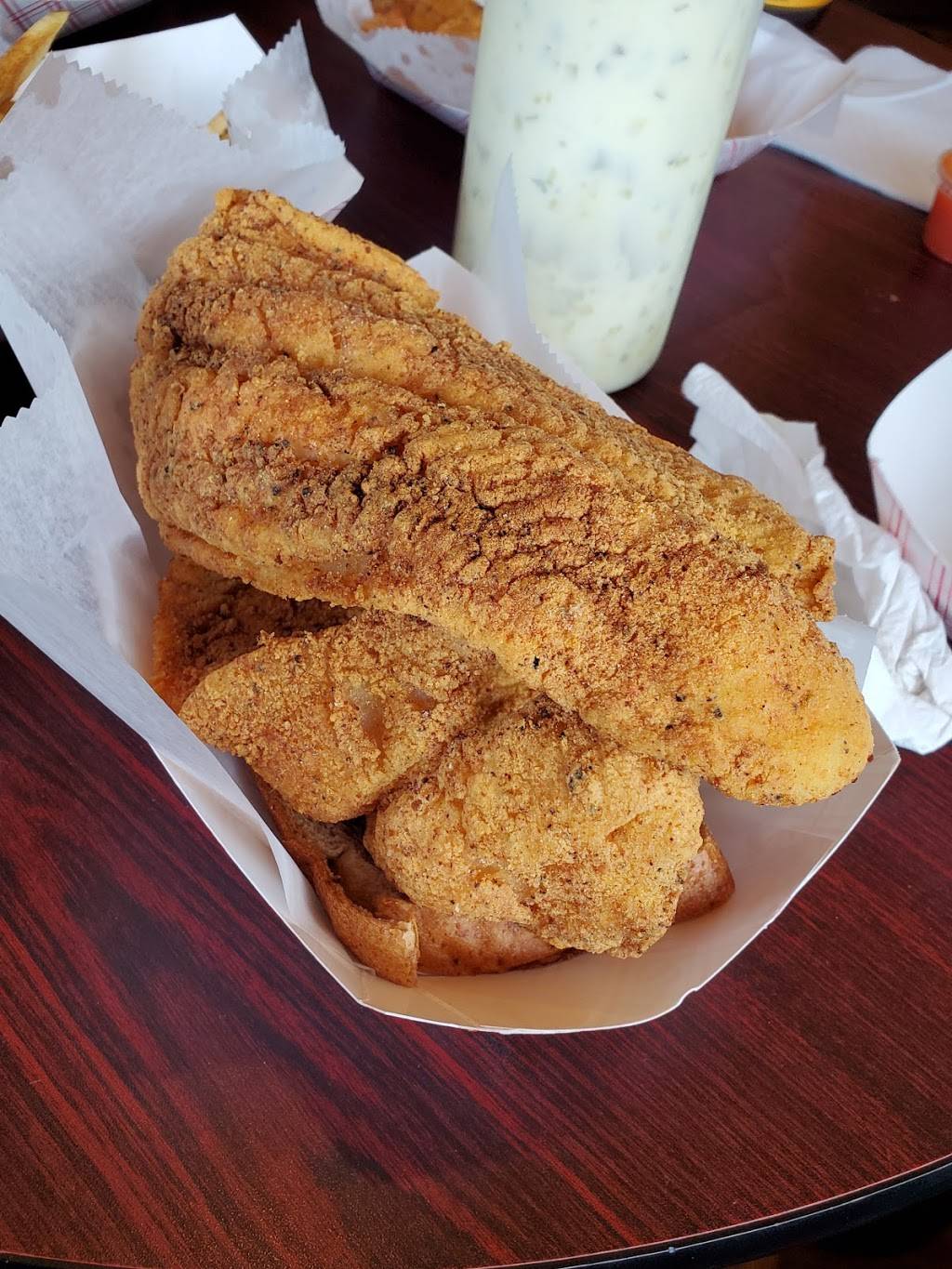 HolleysFish | restaurant | 405 Dodd St, East Orange, NJ 07017, USA | 8622529374 OR +1 862-252-9374