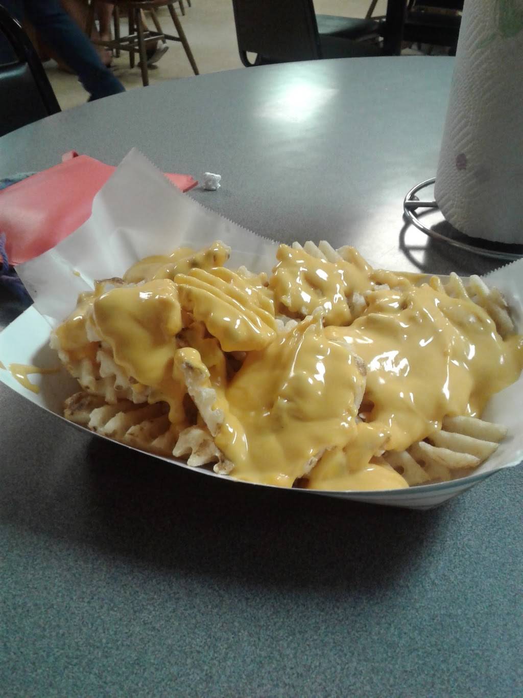 Biggins Place | restaurant | 109 Hill St, Loogootee, IN 47553, USA | 8122952222 OR +1 812-295-2222