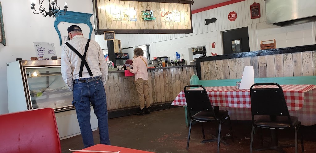 Junction Cafe | restaurant | Plainview, AR 72857, USA | 4792722450 OR +1 479-272-2450