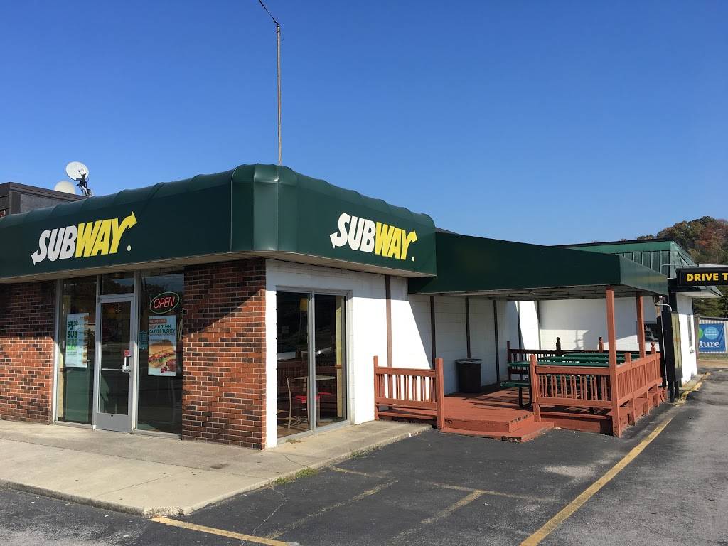 Subway Restaurants | restaurant | 856 S Jefferson Ave, Cookeville, TN 38501, USA | 9315262469 OR +1 931-526-2469