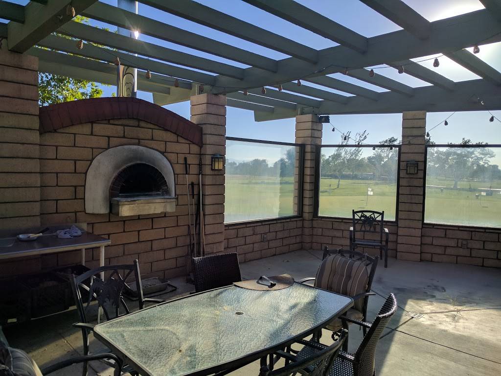 RoyDales Restaurant | restaurant | 15200 Rancherias Rd, Apple Valley, CA 92307, USA | 7602423653 OR +1 760-242-3653