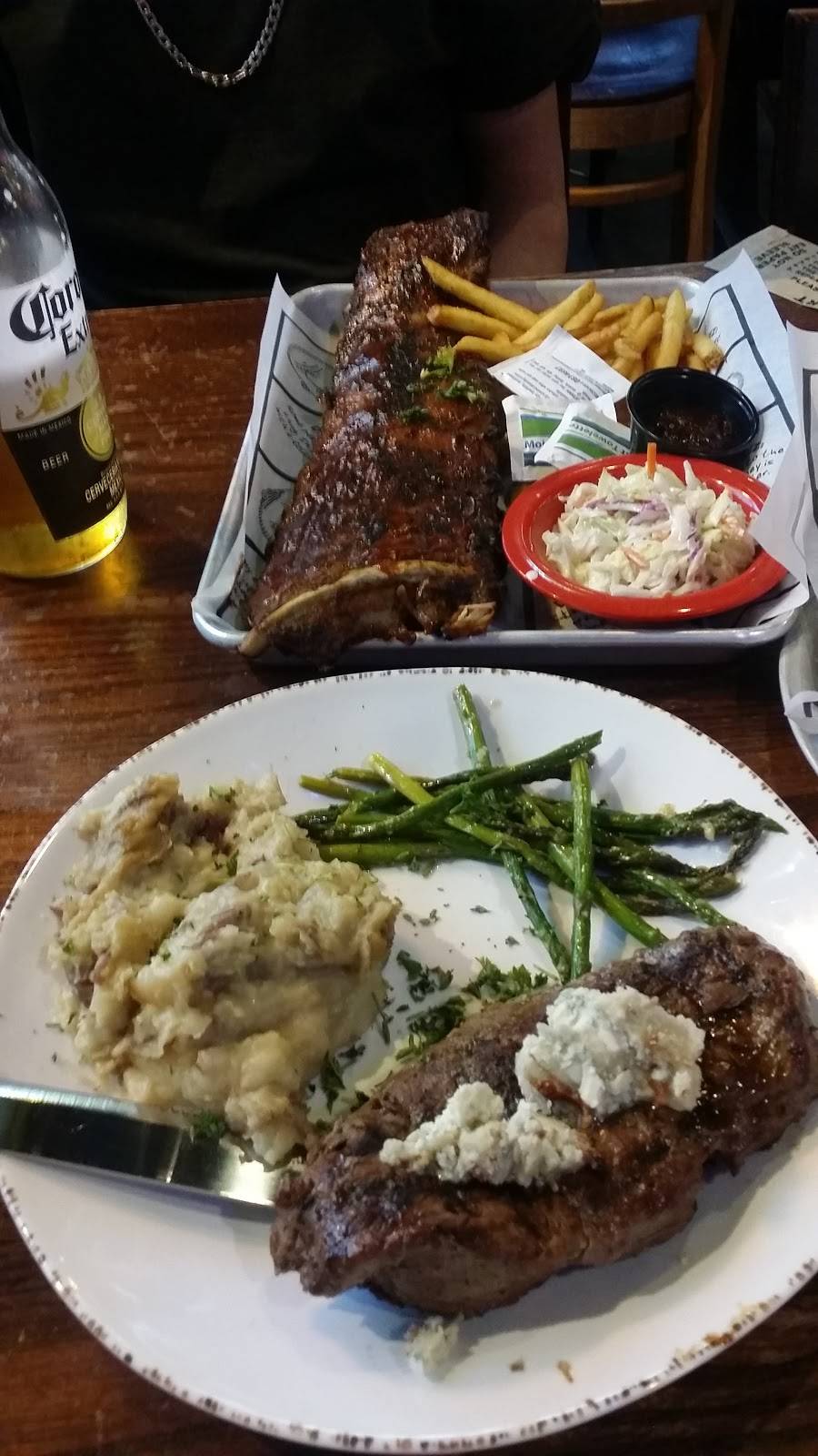 Dicks Last Resort - Gatlinburg | restaurant | 903 Parkway, Gatlinburg, TN 37738, USA | 8652776953 OR +1 865-277-6953