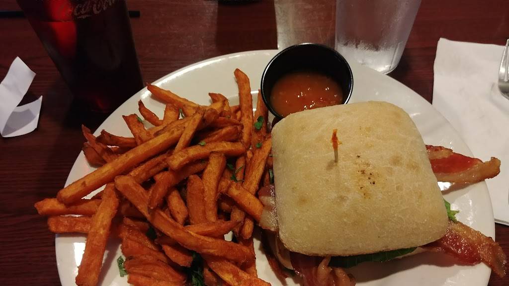 The Ranch Sports Grill | restaurant | 27412 Antonio Pkwy R1, Ladera Ranch, CA 92694, USA | 9494297737 OR +1 949-429-7737