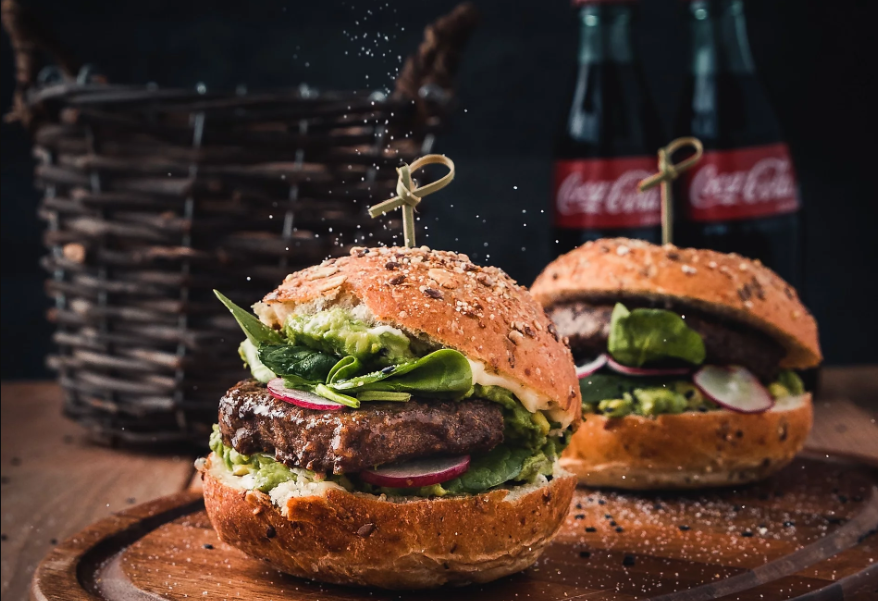 Chippys Burgers Gyros Shakes | restaurant | 11609 S Texas 6, Sugar Land, TX 77498, USA | 3463092463 OR +1 346-309-2463