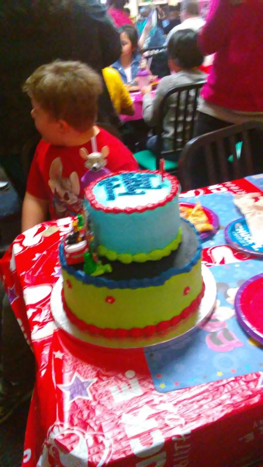 Chuck E. Cheeses | restaurant | 3250 Chicagoland Cir, Joliet, IL 60435, USA | 8152540092 OR +1 815-254-0092