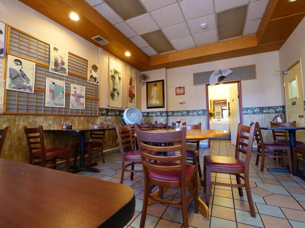 Koalas Fine Food | restaurant | 16380 Mill St a, Guerneville, CA 95446, USA | 7078693300 OR +1 707-869-3300