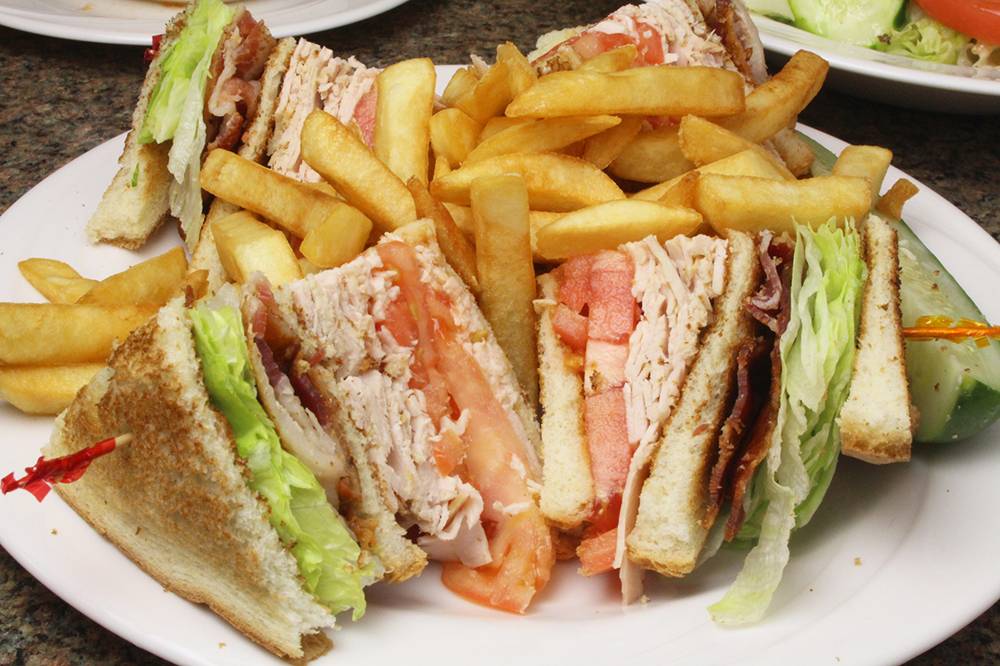 Brothers Deli Peabody | restaurant | 11 Main St, Peabody, MA 01960, USA | 9787162887 OR +1 978-716-2887