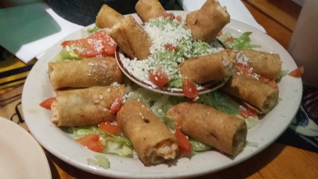 El Chamizal | restaurant | 7111 Pacific Blvd, Huntington Park, CA 90255, USA | 3235833251 OR +1 323-583-3251