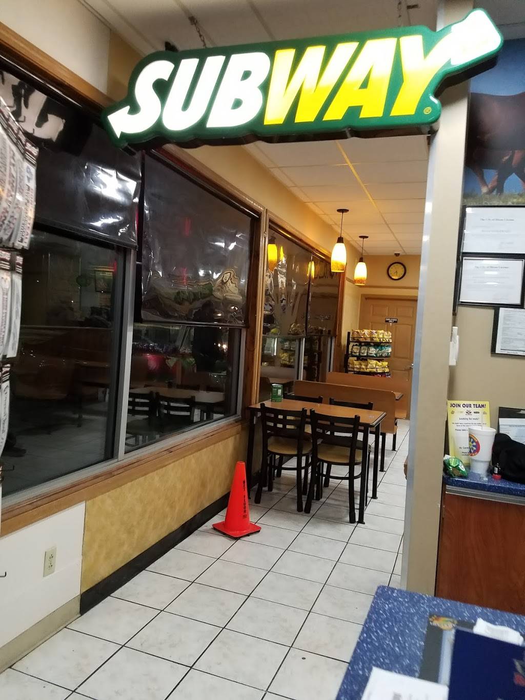 Subway | restaurant | 1803 S Galena Ave, Dixon, IL 61021, USA | 8152887826 OR +1 815-288-7826