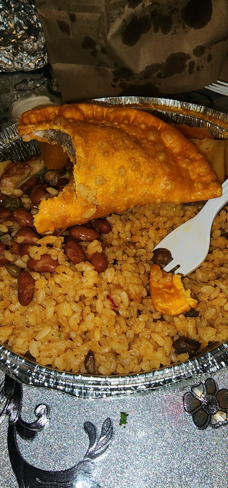 La Parada del Borinqueño y Algo Mas | restaurant | 2832 Fairmount Ave, Atlantic City, NJ 08401, USA | 6098521717 OR +1 609-852-1717