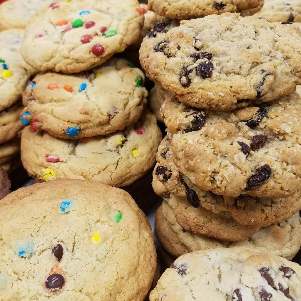 Dawns Deli | restaurant | -2493, 2461 US-19, Clarks Mills, PA 16114, USA | 7242534975 OR +1 724-253-4975