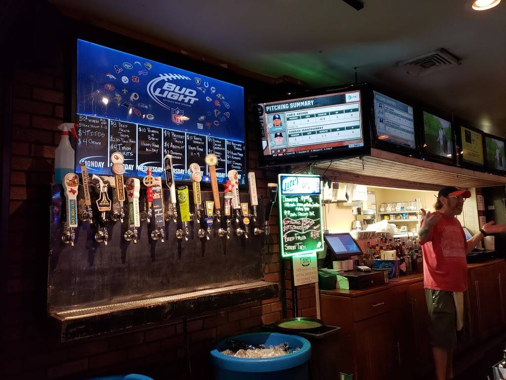 T-Bones Sports Pub | night club | 1971 W T C Jester Blvd, Houston, TX 77008, USA | 7138643944 OR +1 713-864-3944