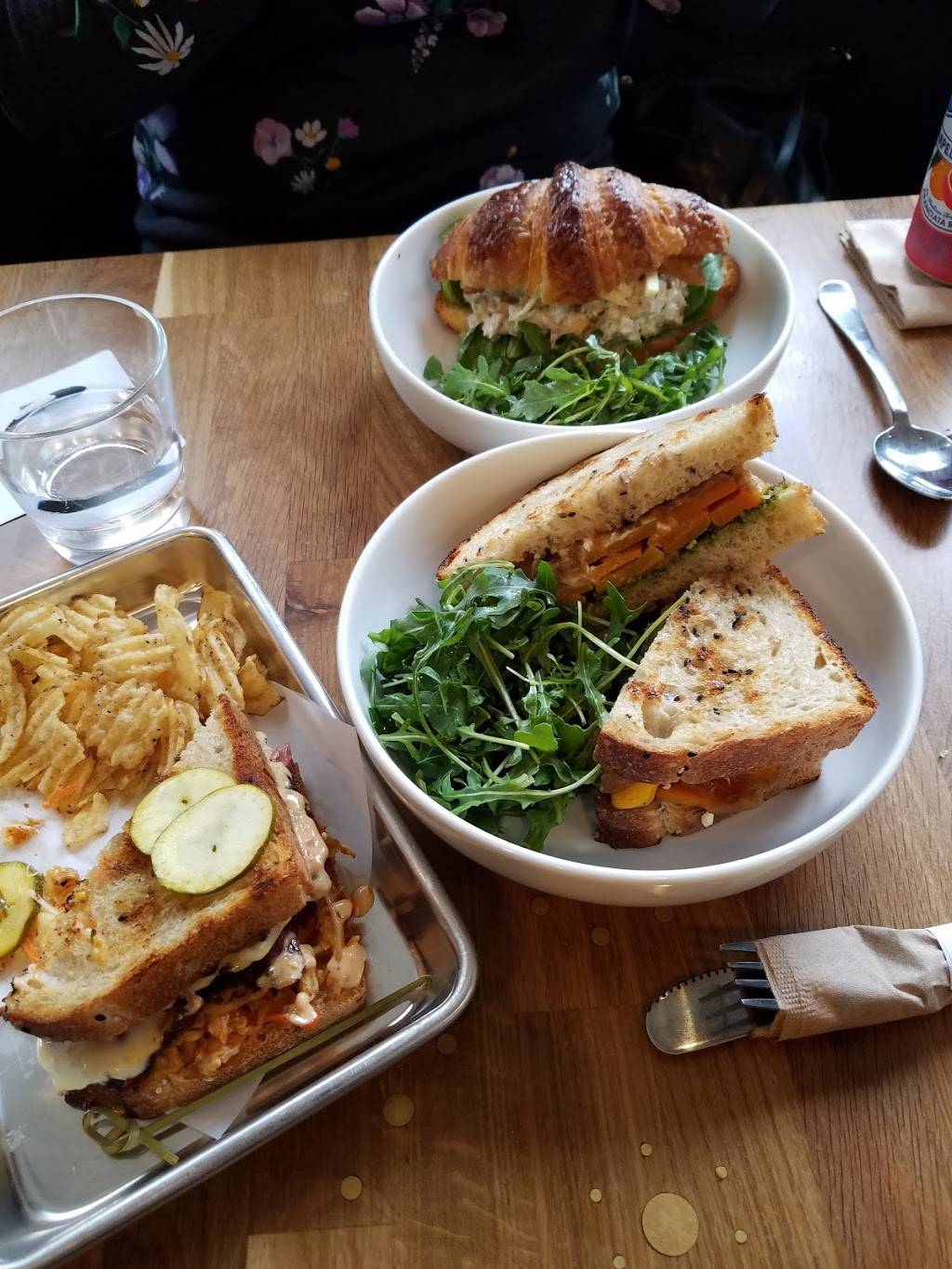 Communion Bakehouse | restaurant | 6116 SE Milwaukie Ave, Portland, OR 97202, USA | 5037195899 OR +1 503-719-5899