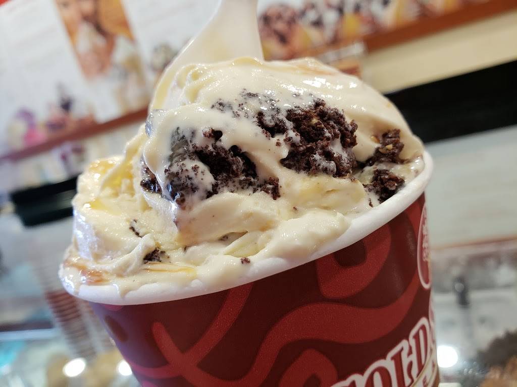 Cold Stone Creamery | bakery | 2024 Badlands Dr, Brandon, FL 33511, USA | 8136898873 OR +1 813-689-8873