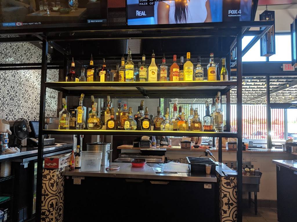 Torchys Tacos | restaurant | 1855 Dallas Pkwy Suite 600, Plano, TX 75093, USA | 9727350310 OR +1 972-735-0310