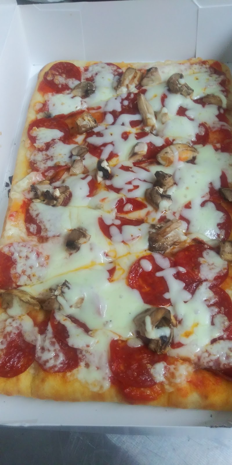 Downtown Pizza Arcade and Events | restaurant | 518 N Roane St, Harriman, TN 37748, USA | 8653131854 OR +1 865-313-1854