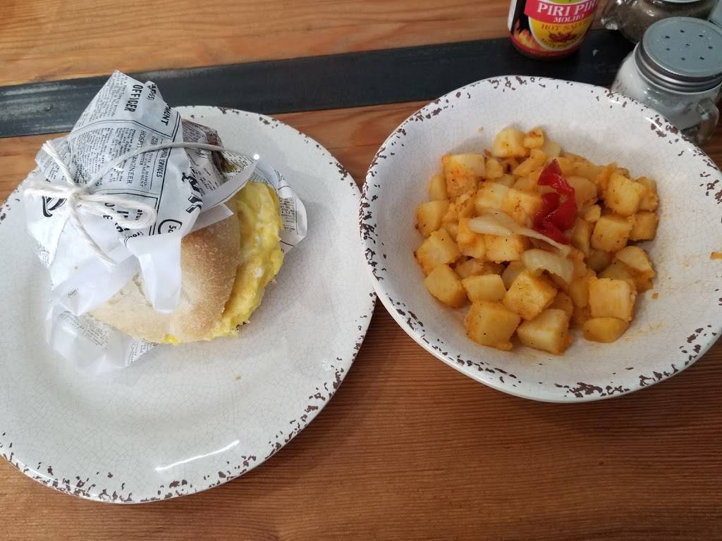 Azorean Cafe | restaurant | 4715 Liberty Ave, Pittsburgh, PA 15224, USA | 4125864241 OR +1 412-586-4241