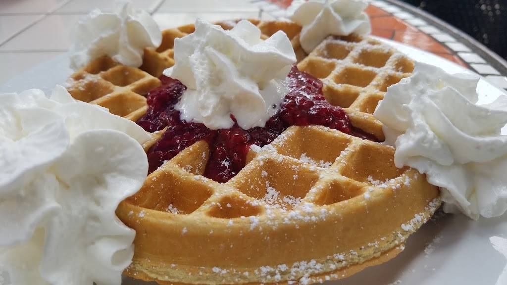 Stratford Court Cafe | restaurant | 1307 Stratford Ct, Del Mar, CA 92014, USA | 8587927433 OR +1 858-792-7433