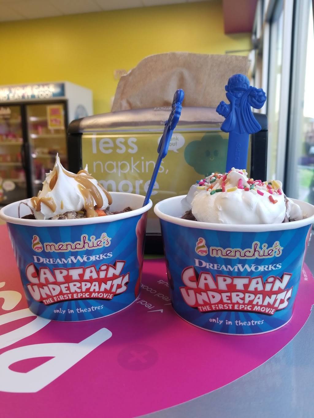 Menchies Frozen Yogurt | restaurant | 47 Hamilton St, Dobbs Ferry, NY 10522, USA | 9146931236 OR +1 914-693-1236