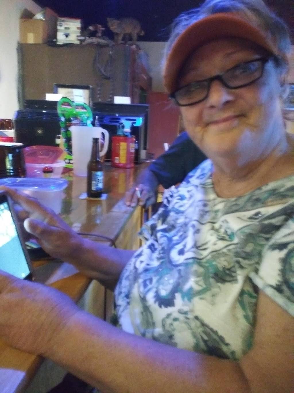 Hitchin Post Saloon | restaurant | 301 W 2nd St, Dixon, MO 65459, USA | 5737592191 OR +1 573-759-2191