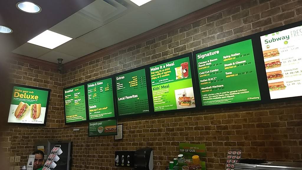 Subway Restaurants | restaurant | Plaza 30 Shopping Center, 8445 Annapolis Rd Store 8445 D, New Carrollton, MD 20784, USA | 3013060130 OR +1 301-306-0130