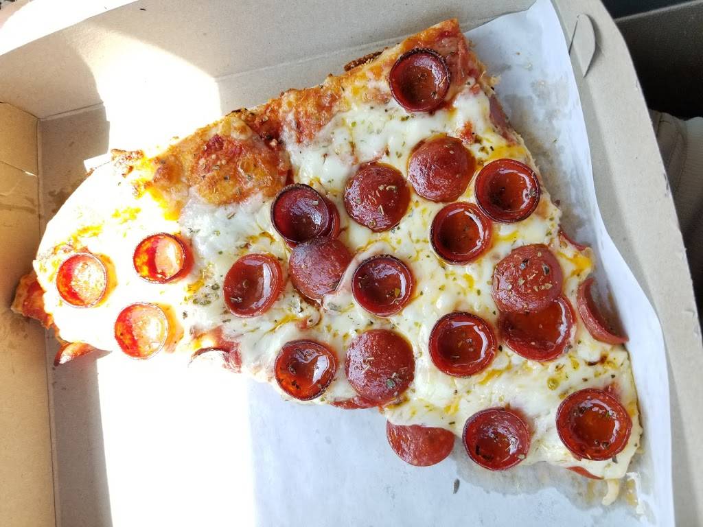 Bailey Avenue Pizza | restaurant | 2916 Bailey Ave, Buffalo, NY 14215, USA | 7168374444 OR +1 716-837-4444