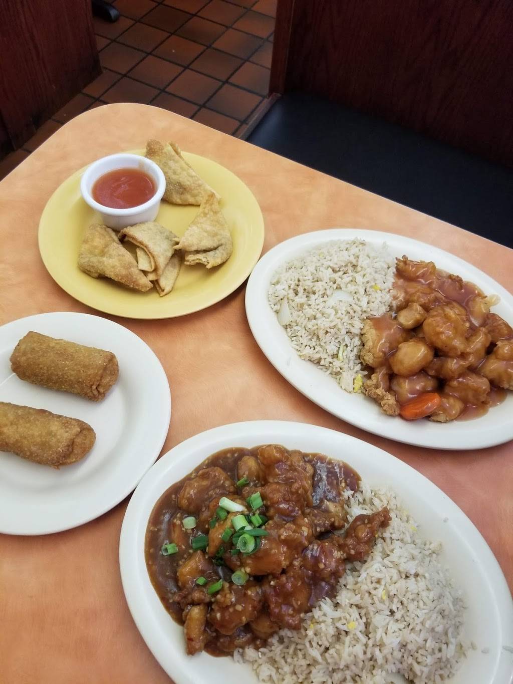 Canton Inn | restaurant | 205 W Sunshine St, Springfield, MO 65807, USA | 4178625444 OR +1 417-862-5444