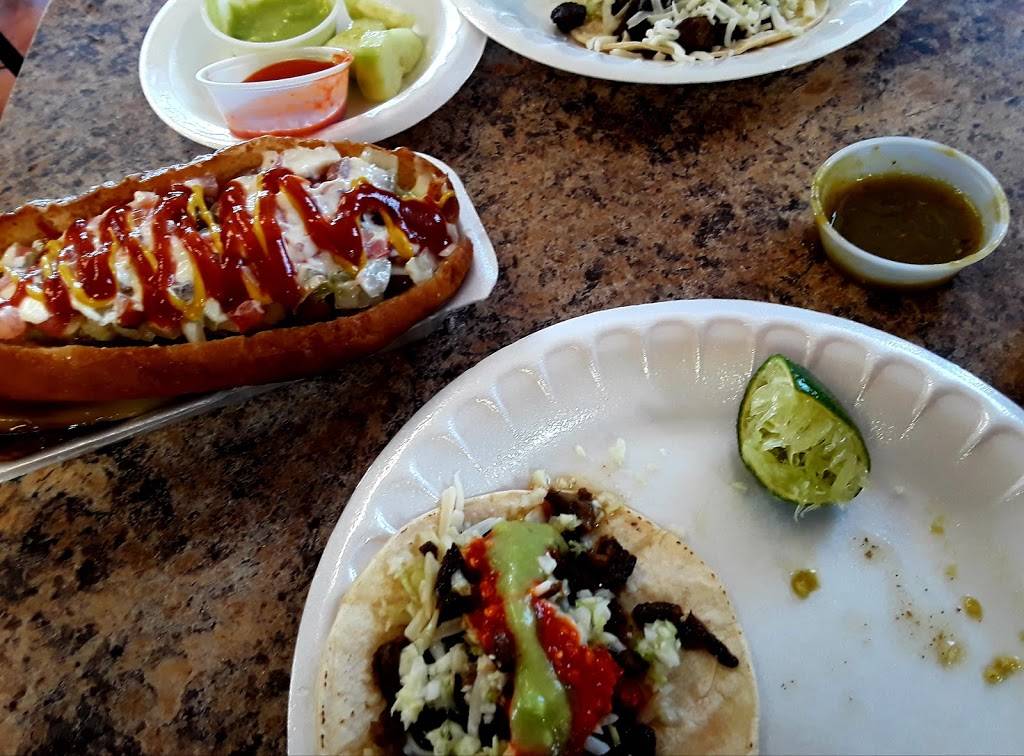 Mickys Hot Dogs | restaurant | 108 W Broadway Rd, Mesa, AZ 85210, USA | 4806687777 OR +1 480-668-7777