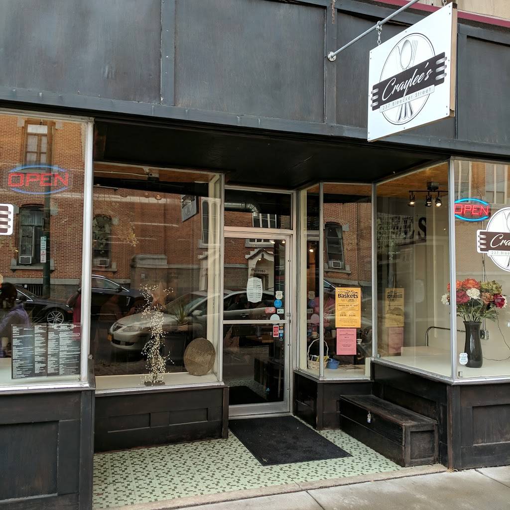 Craylees | restaurant | 237 Bleecker St, Utica, NY 13501, USA | 3155074713 OR +1 315-507-4713