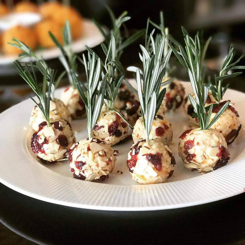 Qulinarnia | restaurant | 1730 W Golf Rd, Mt Prospect, IL 60056, USA | 8479810480 OR +1 847-981-0480