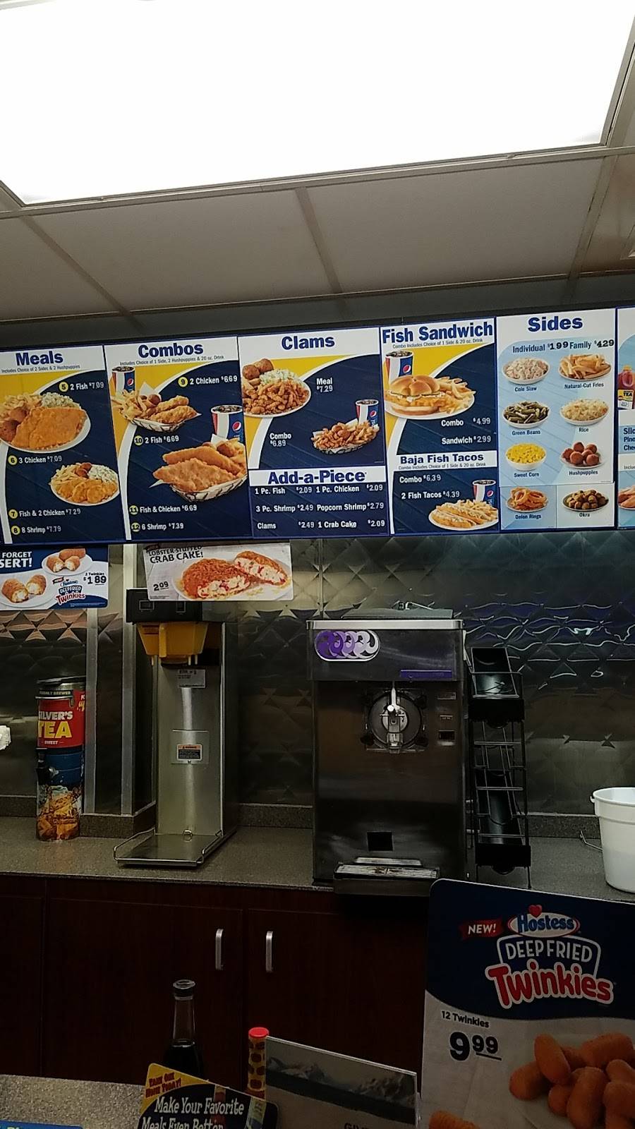Long John Silvers | restaurant | 1986 Main St, Lebanon, VA 24266, USA | 2768894361 OR +1 276-889-4361