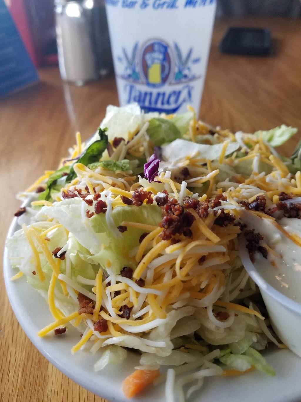 Tanners Bar & Grill | restaurant | 19102 Q St, Omaha, NE 68135, USA | 4027634414 OR +1 402-763-4414