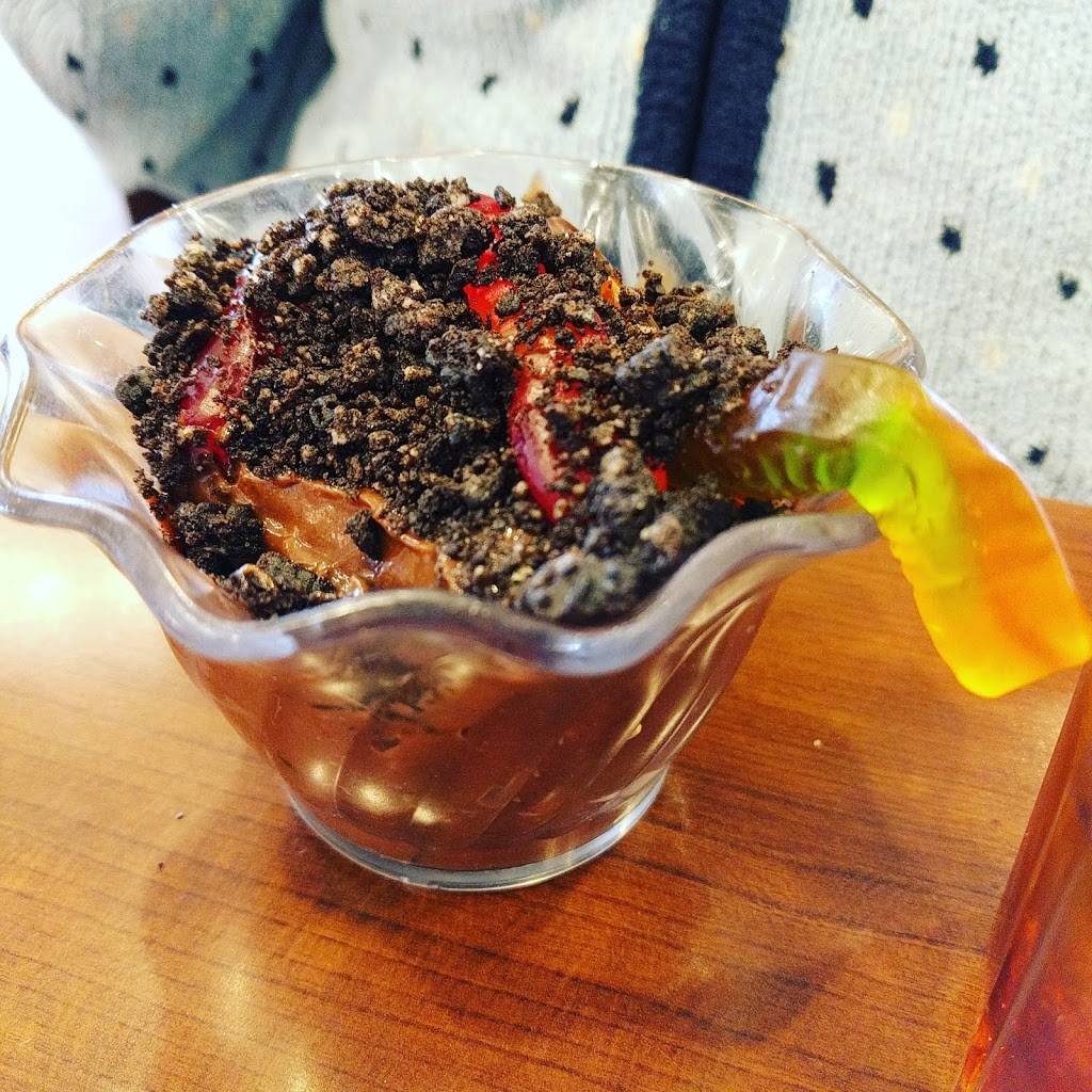 Swiss Chalet | restaurant | 1427 King St E, Courtice, ON L1E 2T6, Canada | 9055714588 OR +1 905-571-4588