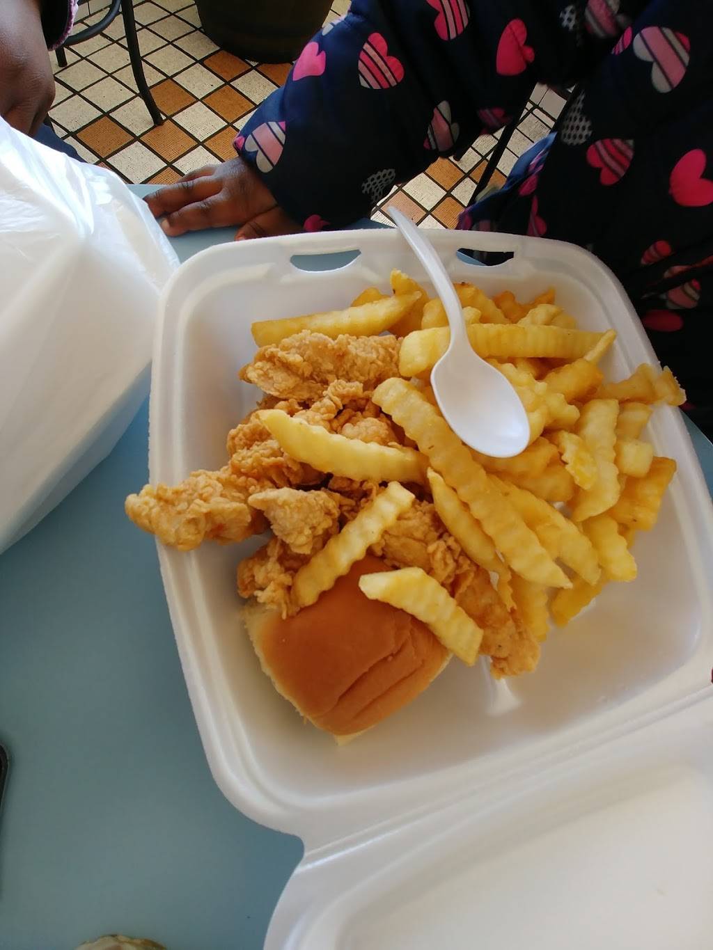 Chicken King | restaurant | 2604 West Blvd, Charlotte, NC 28208, USA | 7043932055 OR +1 704-393-2055