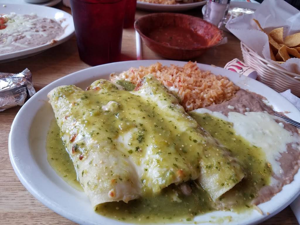 Campesinos Grill | restaurant | 1170 N Wooster Ave, Strasburg, OH 44680, USA | 3308780200 OR +1 330-878-0200