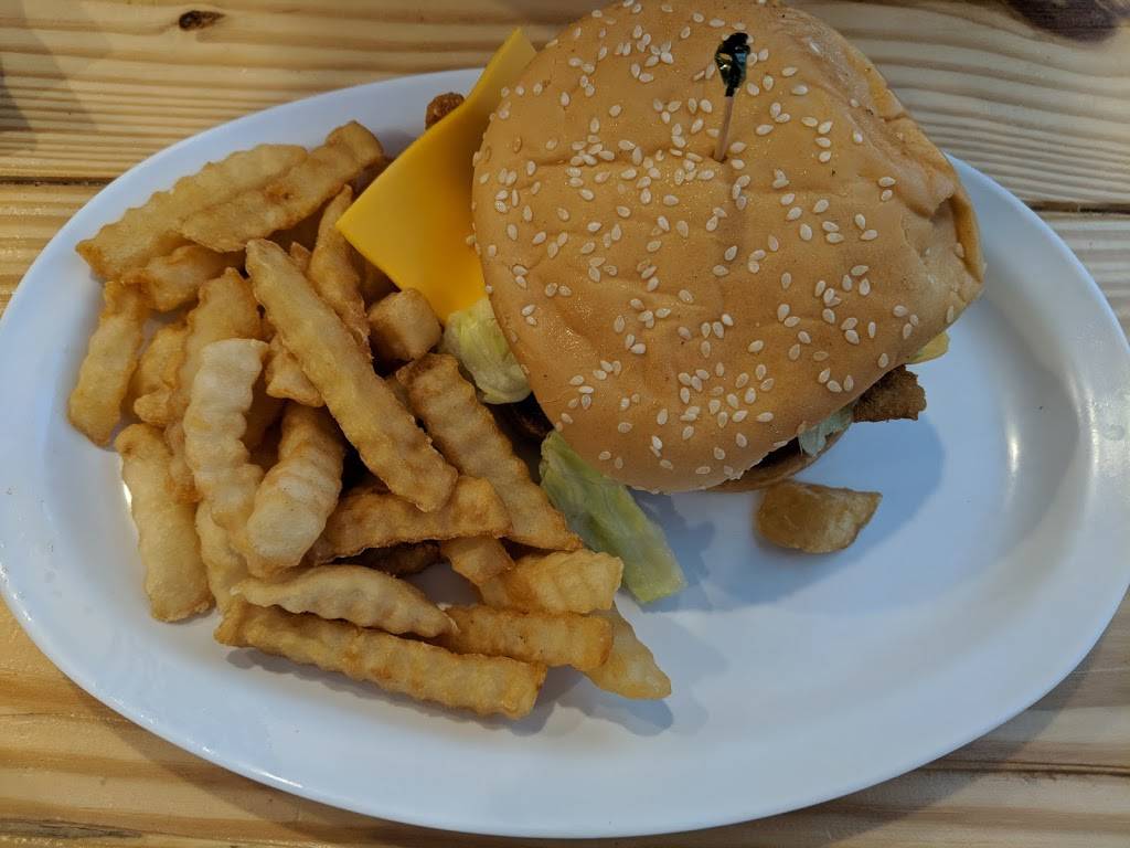 Batsons Galley | restaurant | 14260 NC-50, Surf City, NC 28445, USA | 9103284426 OR +1 910-328-4426