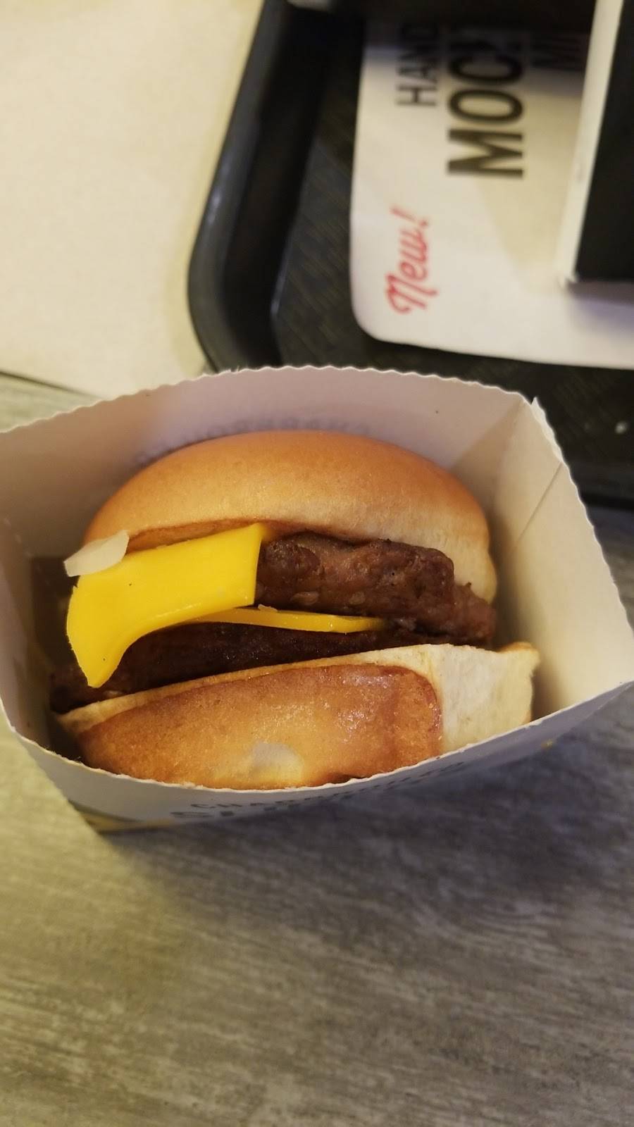 Carls Jr. | restaurant | 4555 E Jurupa St, Ontario, CA 91761, USA | 9096050506 OR +1 909-605-0506