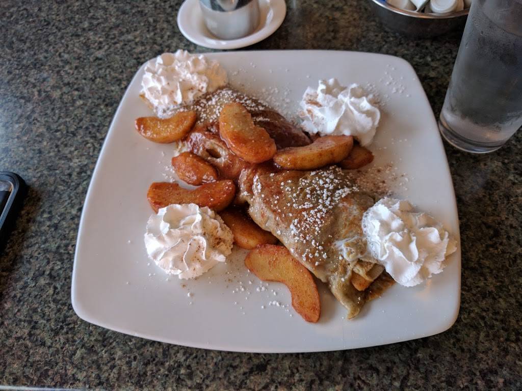 Golden Basket Restaurant | restaurant | 2 W Naperville Rd #1, Westmont, IL 60559, USA | 6309600626 OR +1 630-960-0626