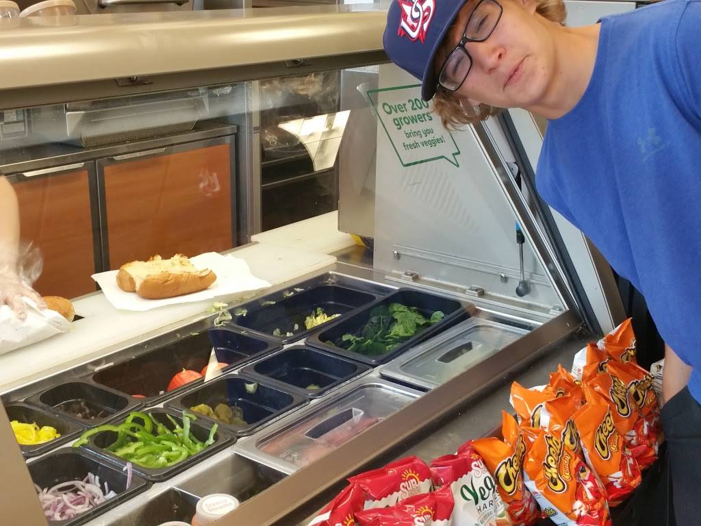 Subway | meal takeaway | 11932 S Strang Line Rd, Olathe, KS 66062, USA | 9137687999 OR +1 913-768-7999