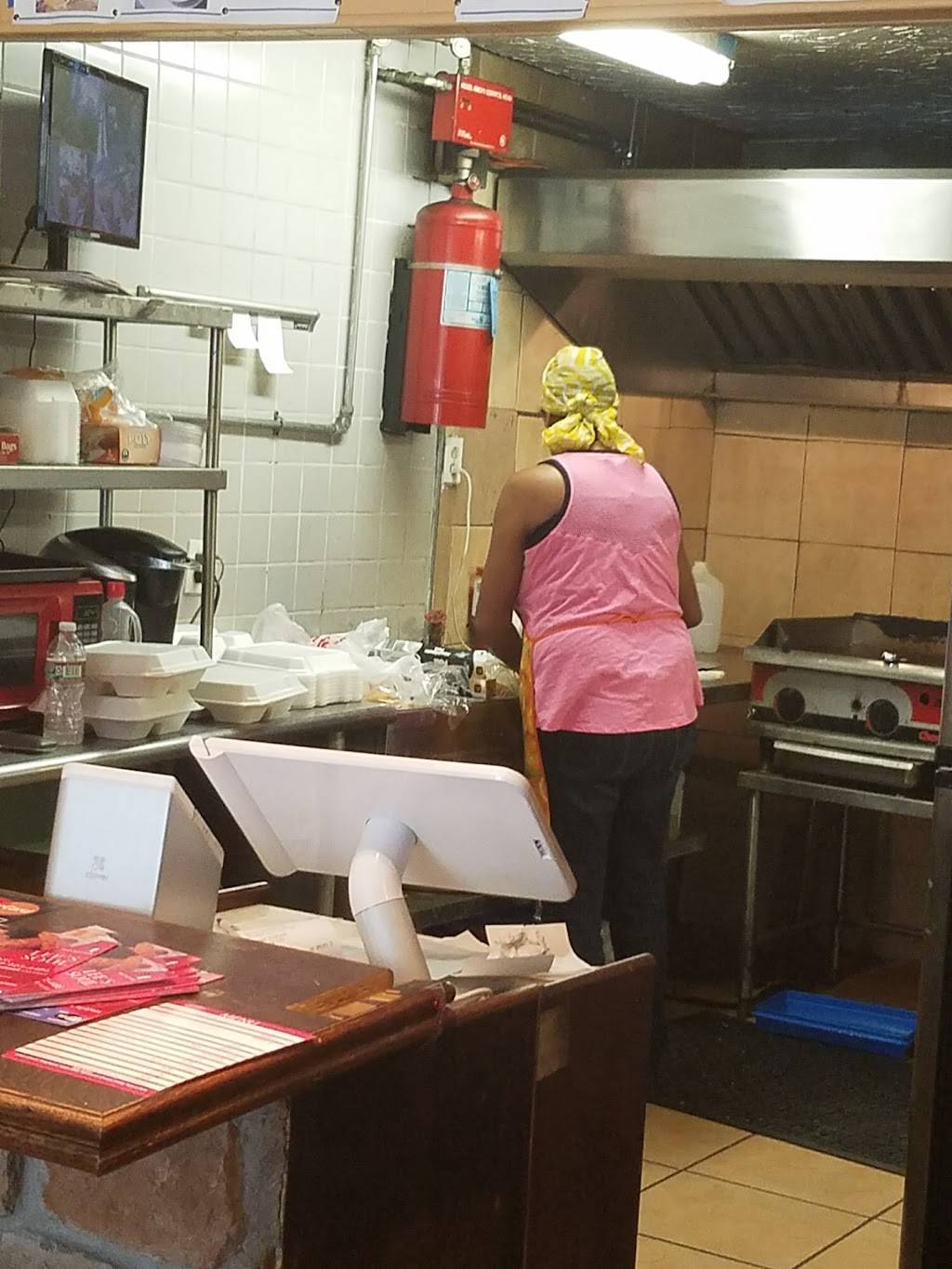 Lees Soul Food | restaurant | 1418 Roselle St, Linden, NJ 07036, USA | 9089254486 OR +1 908-925-4486