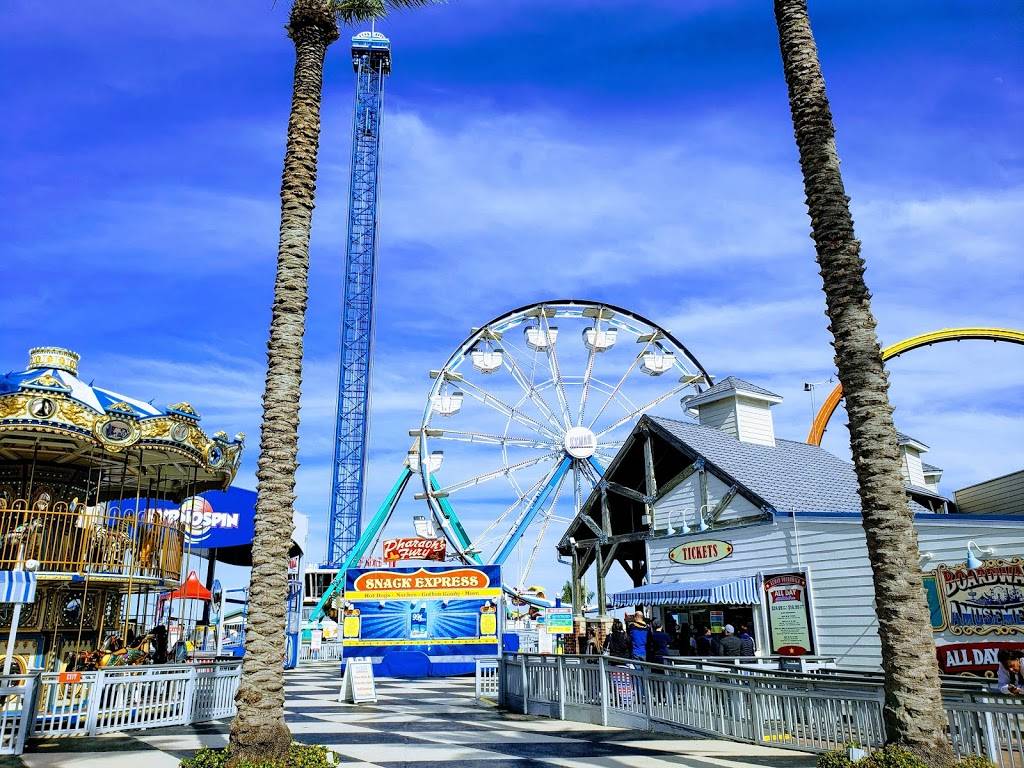 Kemah Waterfront | restaurant | 701 4th St, Kemah, TX 77565, USA | 2813348902 OR +1 281-334-8902